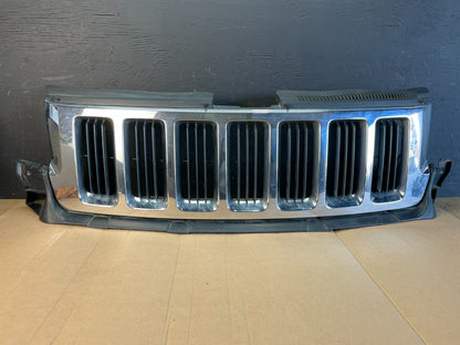 2011 to 2013 Jeep Grand Cherokee Front Upper Grill Grille OEM AC2060 DG0