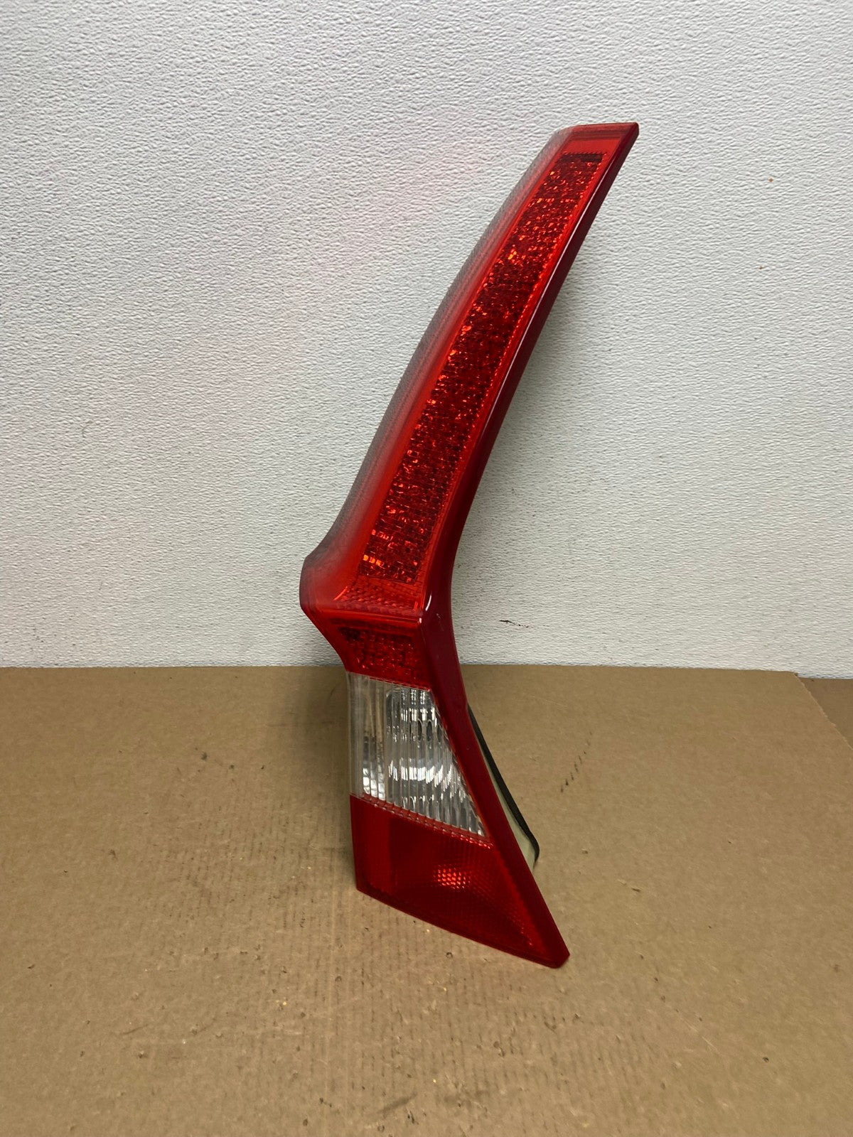 2008 to 2013 Volvo XC70 V70 Left Driver Tail Light Upper AC1181 LK1