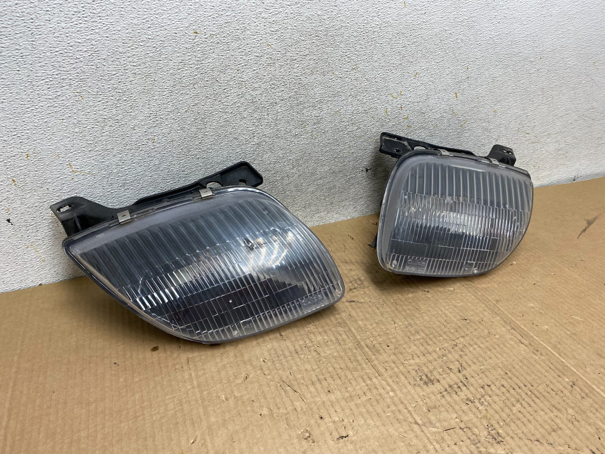 1999 to 2002 Pontiac Sunfire Left+Right Set Headlights ai6720 DG2