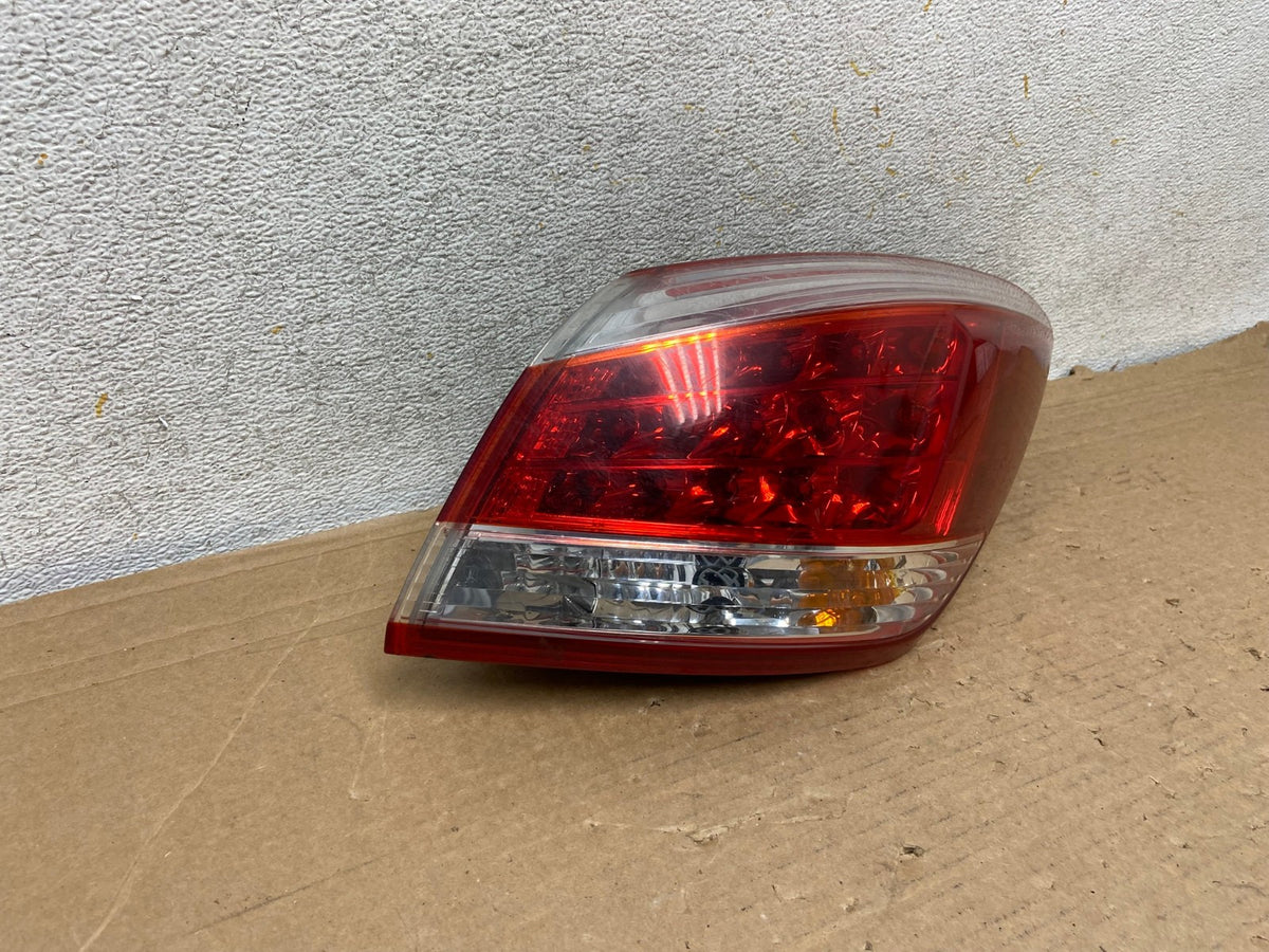 2011 - 2014 Nissan Murano Right Passenger Side RH Tail Light AH8471 LK4