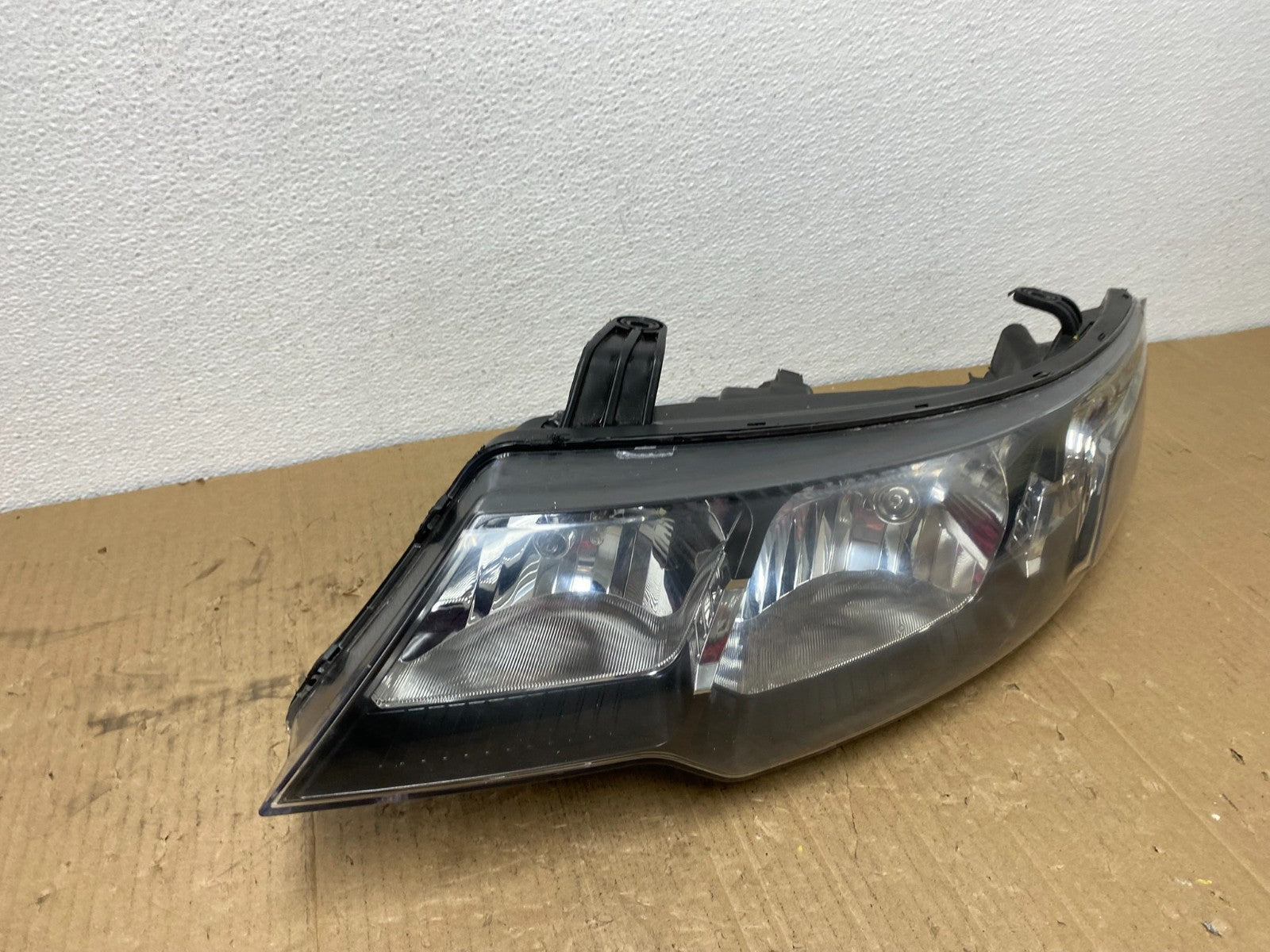 2010 2011 2012 Kia Forte Left Driver Side Headlight Halogen Oem AB8370 DW2
