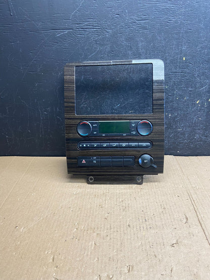 2005 to 2007 Ford Freestyle Montego Climate Control Radio Bezel Trim ae3826 DG0