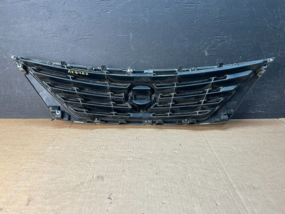 2012 to 2014 Nissan Versa Sedan Front Upper Grill Grille AE8453 DG3