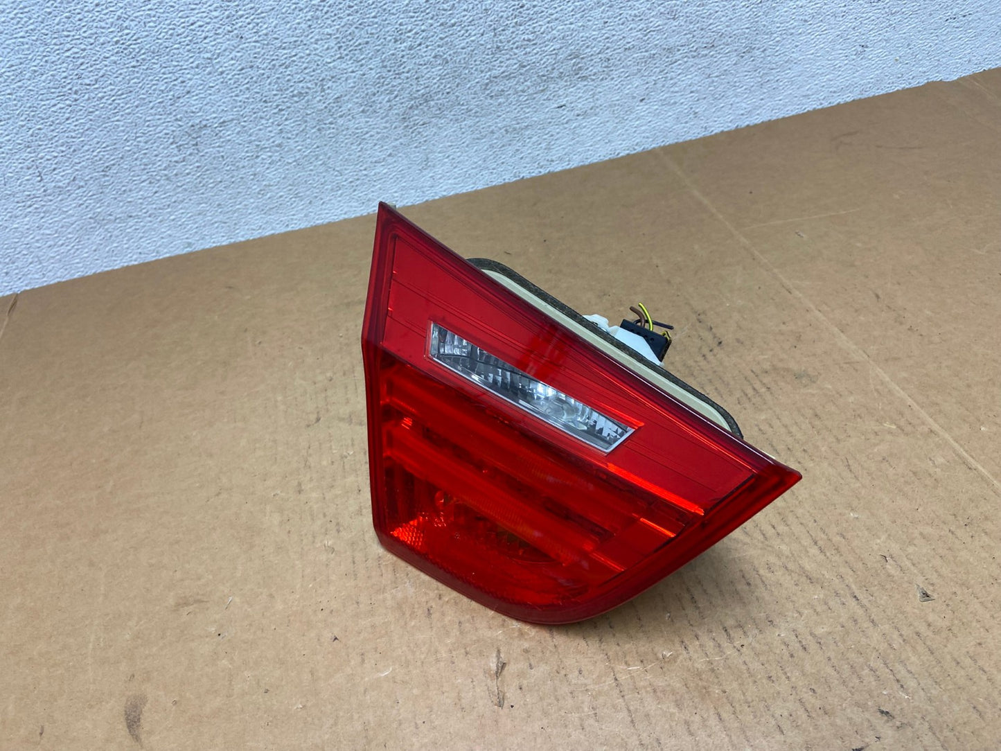 2009 2010 2011 BMW 3 328i 335i E90 Left Driver LH Tail Light Inner AD9129 LK1