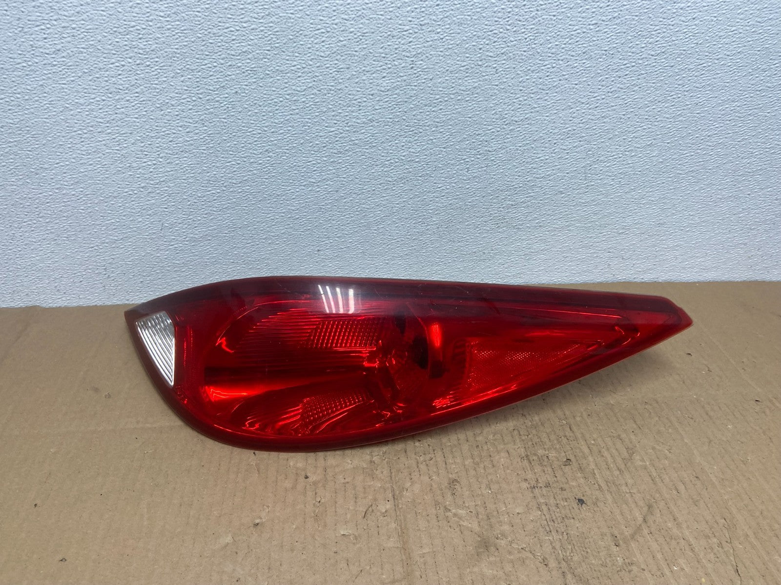 2006 - 2009 Pontiac G6 Coupe Right Passenger RH Side Tail Light OEM AB8239 DW0