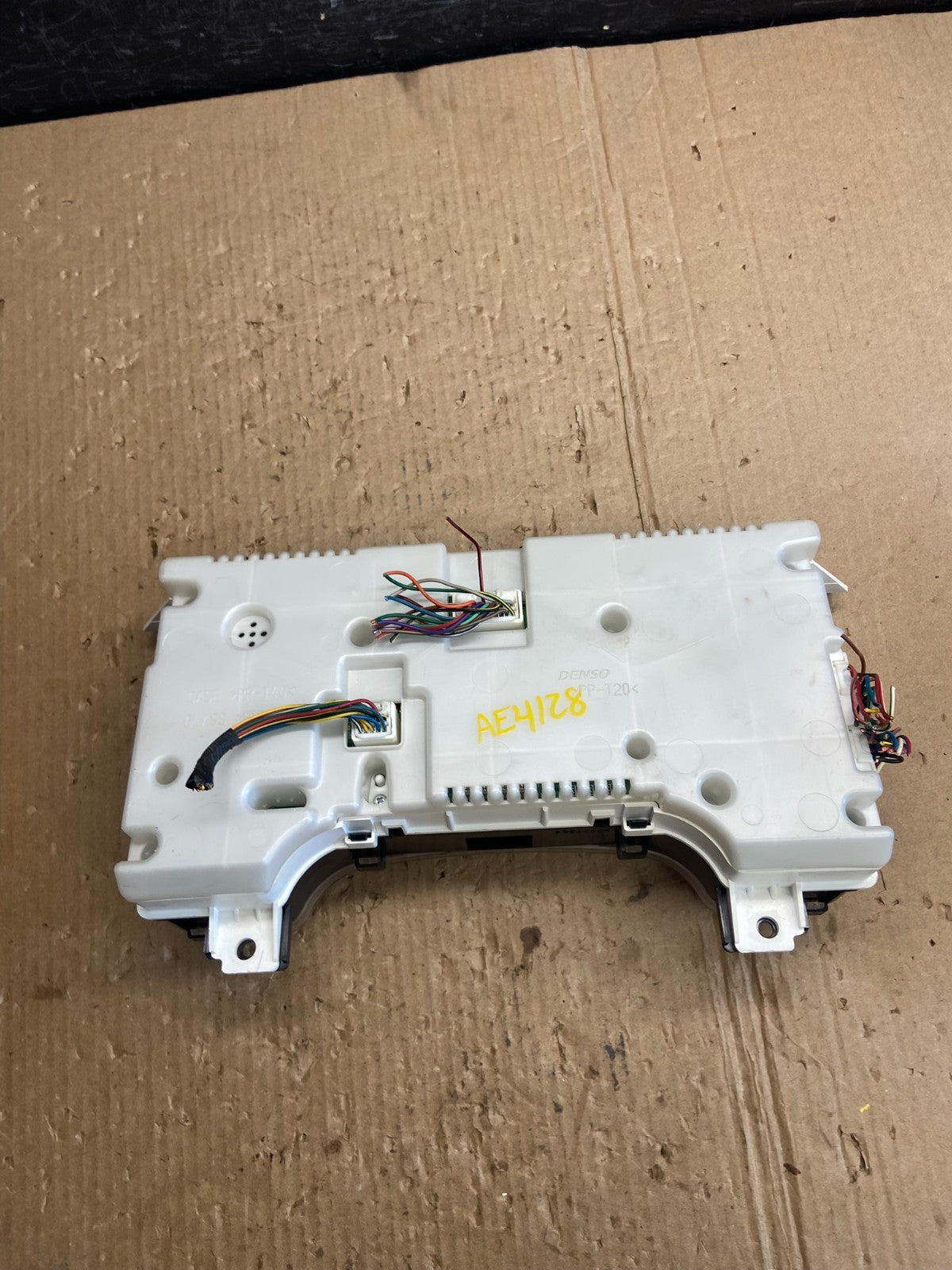 2008 to 2010 Mitsubishi Fuso Speedometer Cluster Gauge MK542915 AE4128 DG5