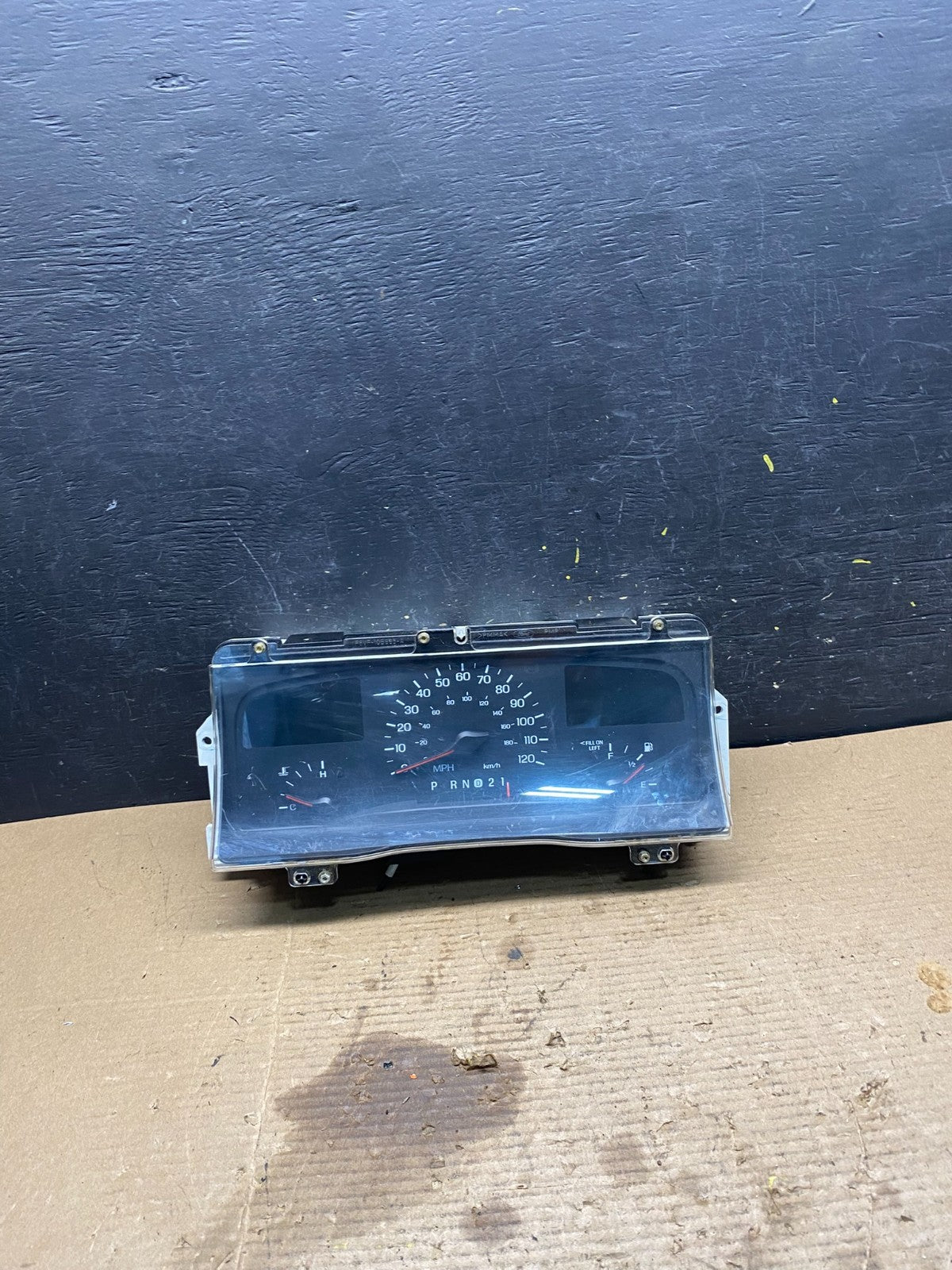 1998 to 2002 Lincoln Town Car Speedometer Gauge Cluster r2700 DG0
