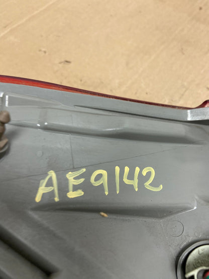 2011 - 2014 Nissan Murano Right Passenger Side RH Tail Light AE9142 LK7