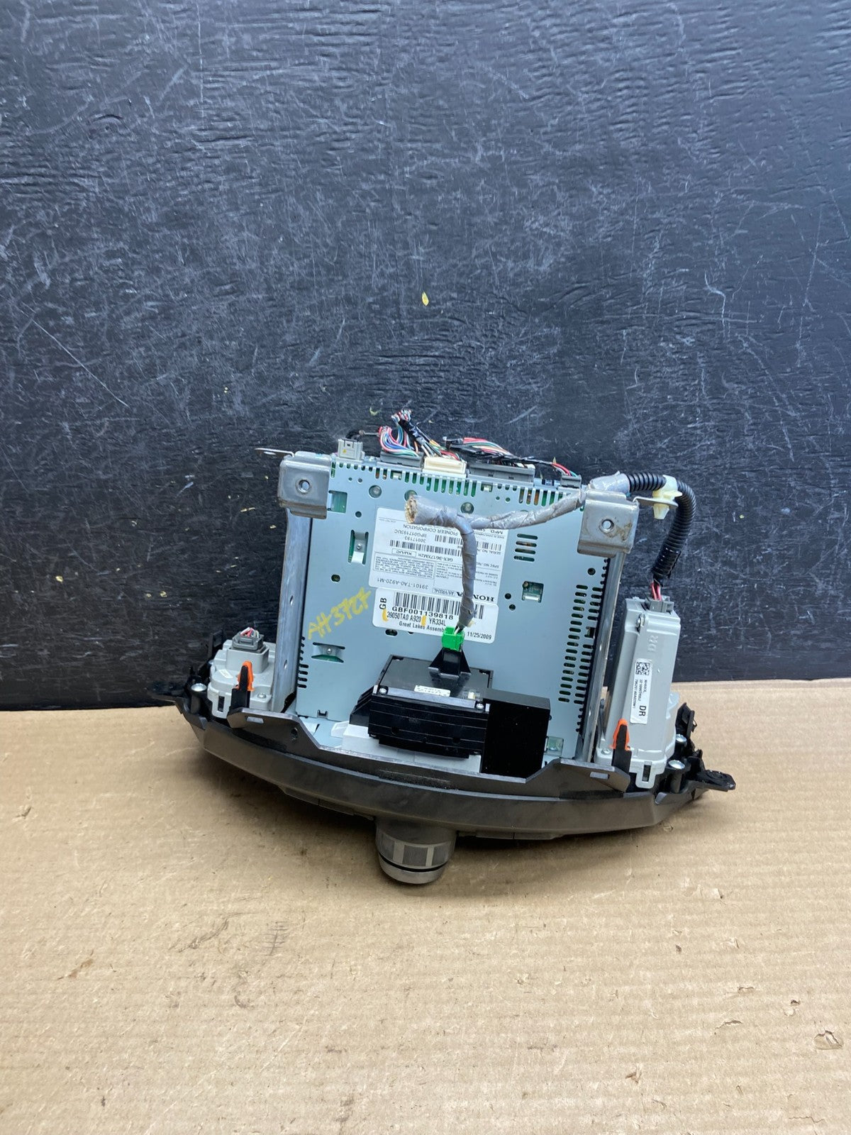 2013 - 2015 Honda Accord Front Radio AM/FM CD Climate Control AH3727 DG4