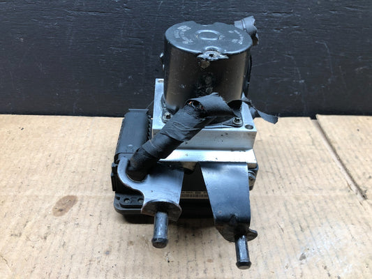 2008 to 2010 BMW 5-Series ABS Anti-Lock Brake Pump OEM 6780647 D2243 DG10