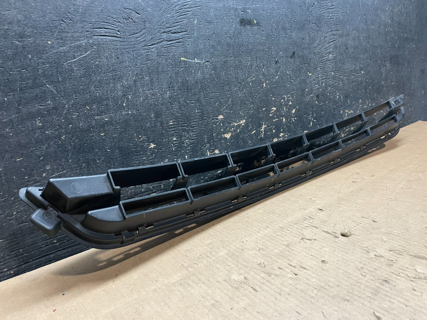2013 2014 2015 GMC Acadia Front Lower Cover Grill Grille Oem AA2389 DG4