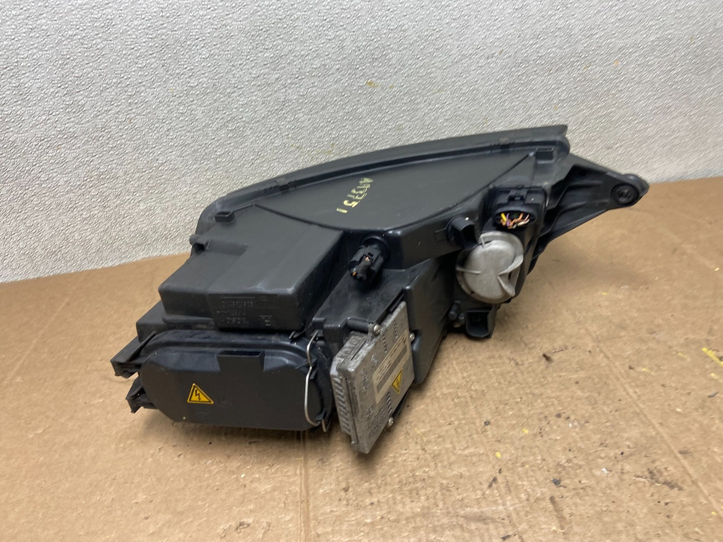 2000 to 2006 Audi TT Right Passenger RH Side Xenon HID Headlight Oem AA3751 DW4