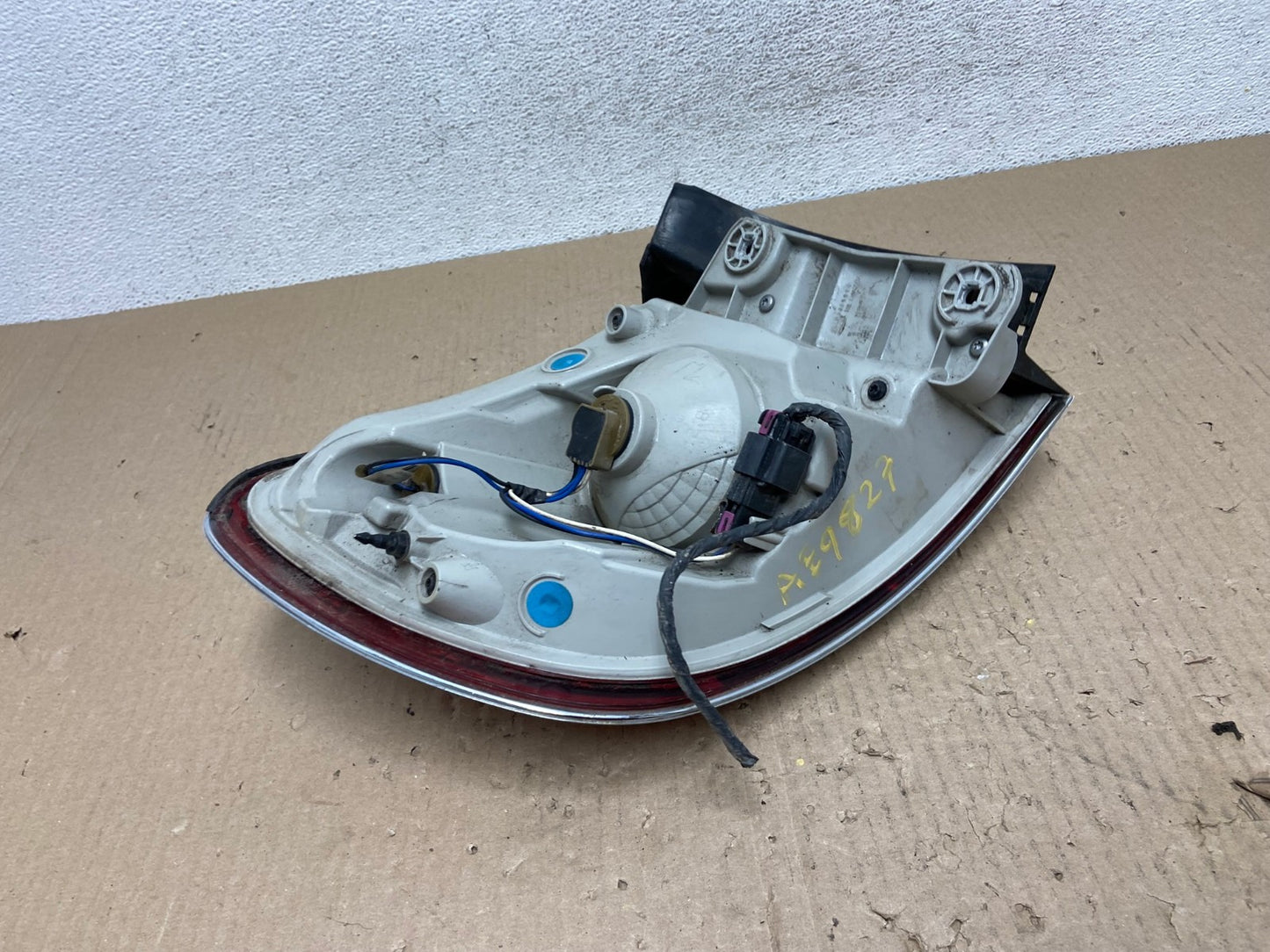 2008-2012 Buick Enclave Right Passenger Rh Tail Light AE9827 LK6