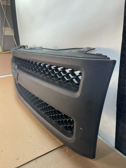 2007 to 2013 Chevrolet Silverado 1500 Front Chrome Grille Grill AI4216 DG1