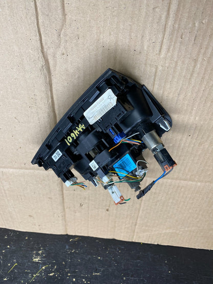 2011-2013 Kia Sorento Center Seat Heater Switches Aux USB Power Outlet AA4601 DG3