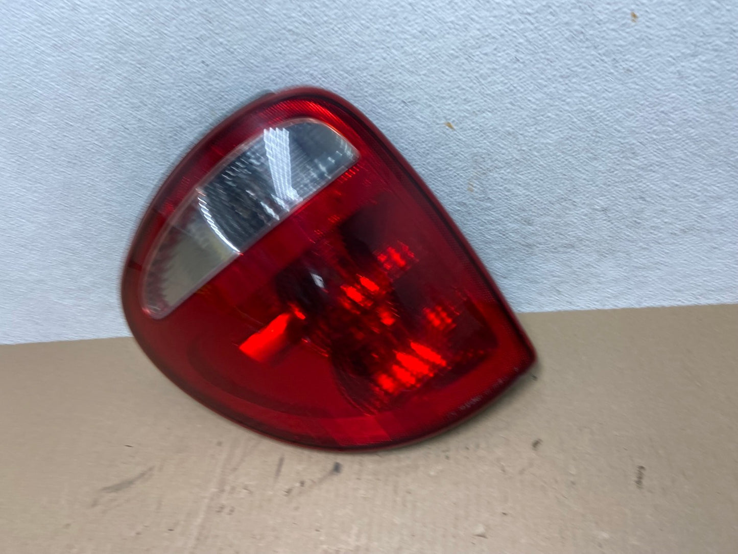 2001 to 2003 Dodge Grand Caravan Left Driver Lh Tail Light AE7043 LK1