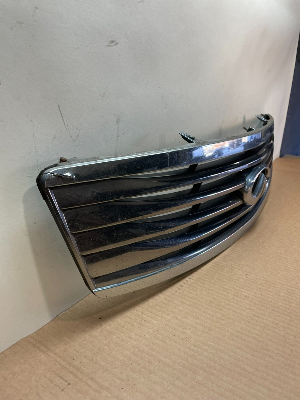2007-2009 Infiniti G35 G37 Sedan Front Upper Grill Grille AJ1038 DG2