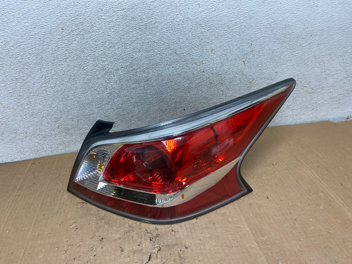 2013 2014 2015 Nissan Altima Right Passenger RH Side Tail Light AI9131 LK0