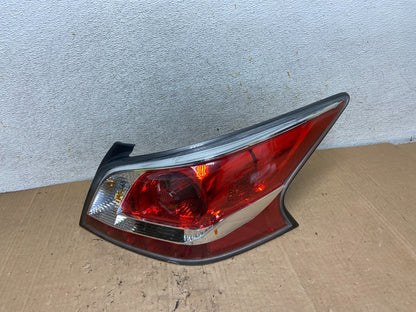 2013 2014 2015 Nissan Altima Right Passenger RH Side Tail Light AI9131 LK0