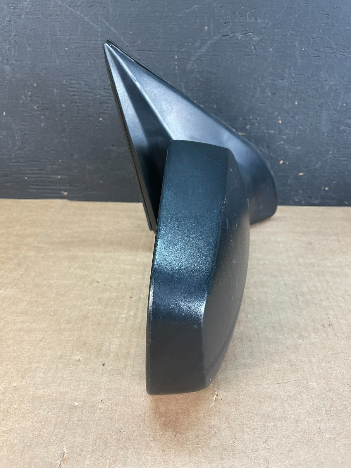 2003 to 2009 Kia Sorento Right Passenger View Door Mirror AE8317 DW8
