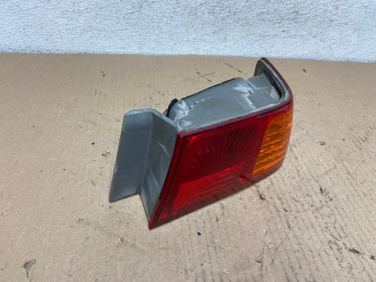 2000 to 2001 Toyota Camry Right Passenger Rh Tail Light AF3301 LK2