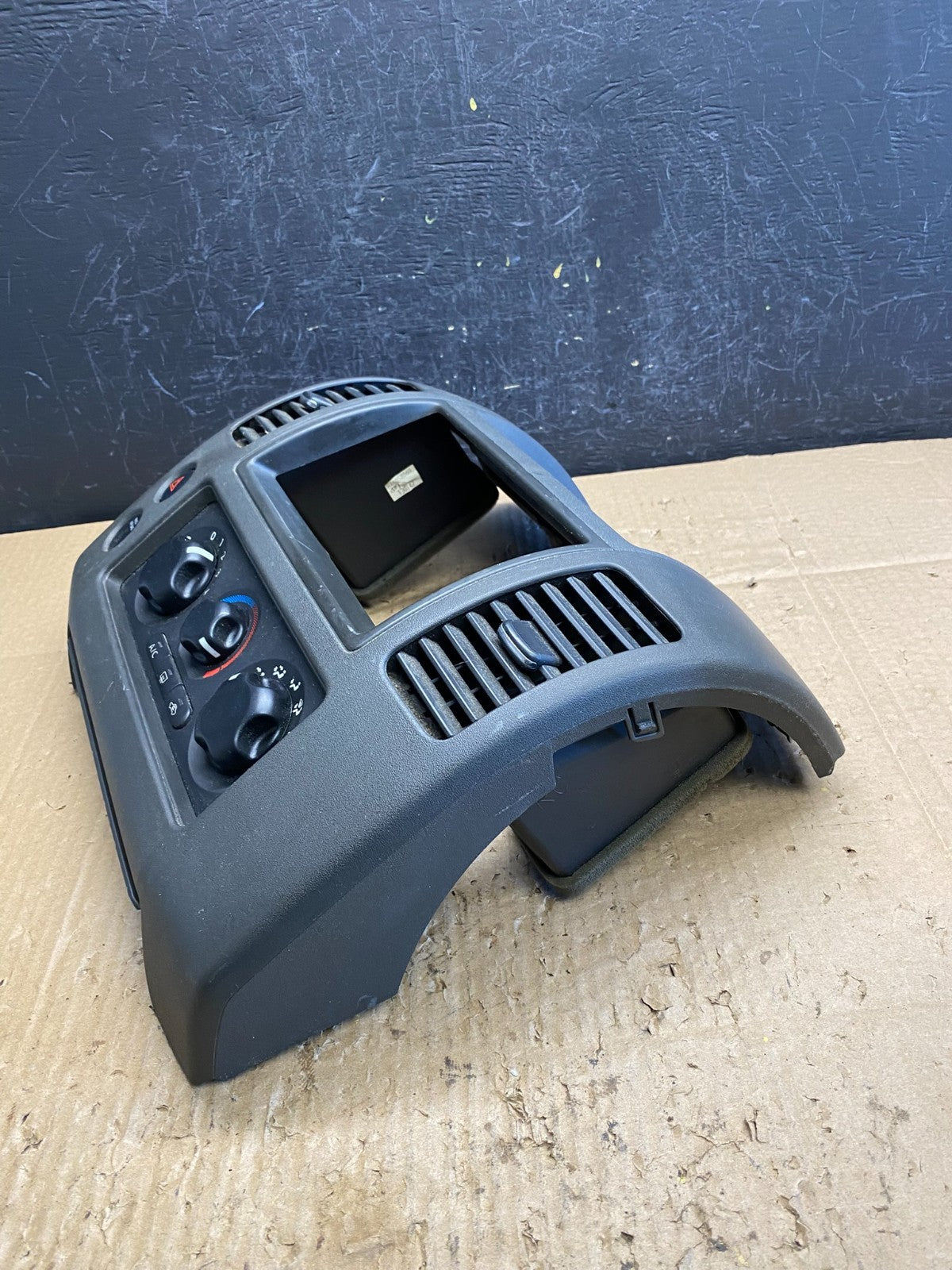 2005-2008 Nissan Pathfinder Radio A/C Heat Temperature Climate Control AD1883 DG4