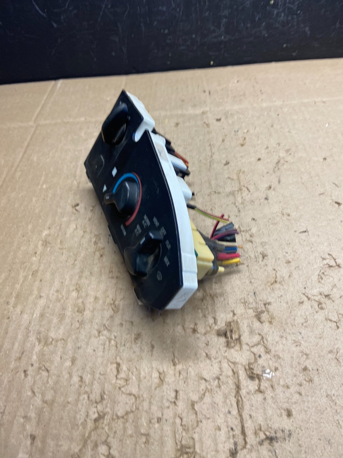 1997-2014 Ford Van Econoline E150 E250 Heater Climate Fan Control AB9781 DG2