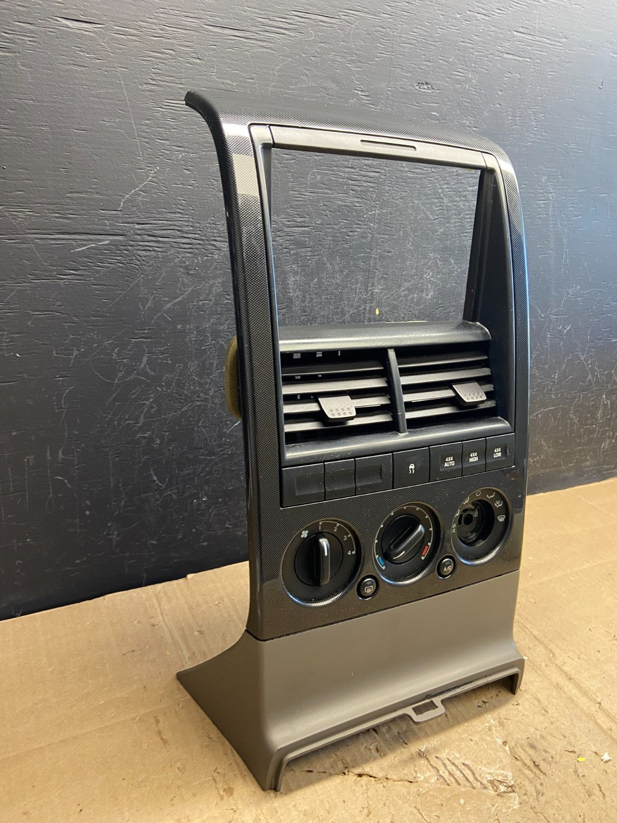 2006 - 2010 Ford Explorer Radio Heater Climate A/C Control Bezel Trim AE1968 DG3