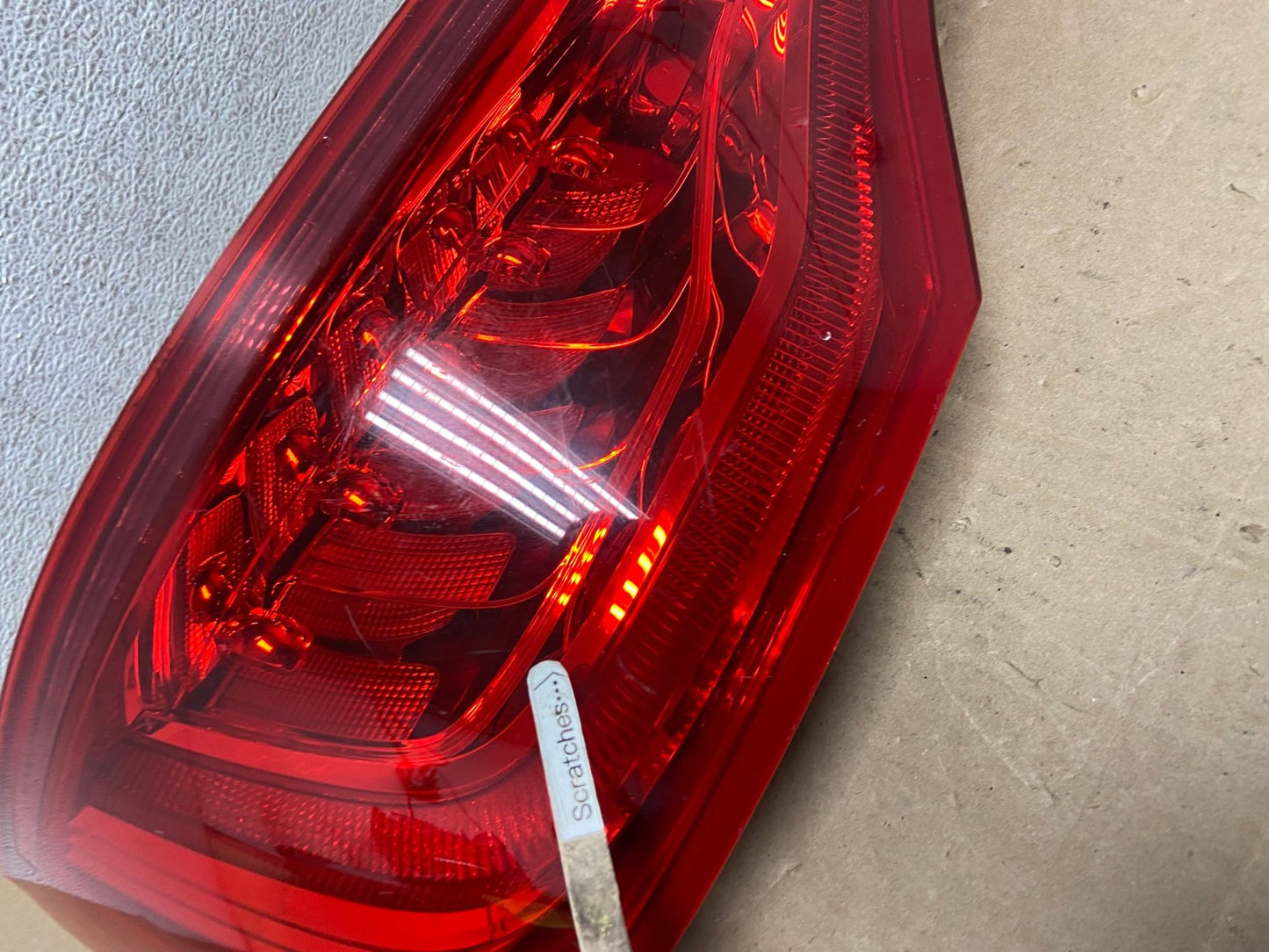 2010 - 2015 Audi Q7 Left Driver LH Side Tail Light AE4922 LK3