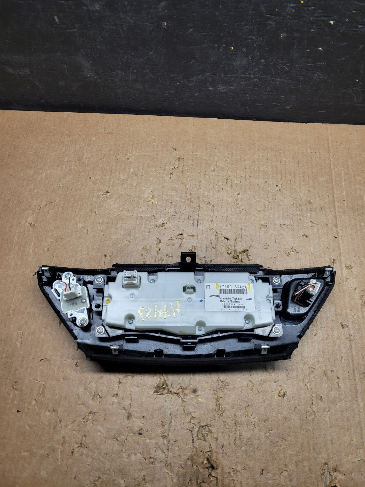 2013 to 2018 Nissan Pathfinder Radio Audio Information Control U5310 DG4