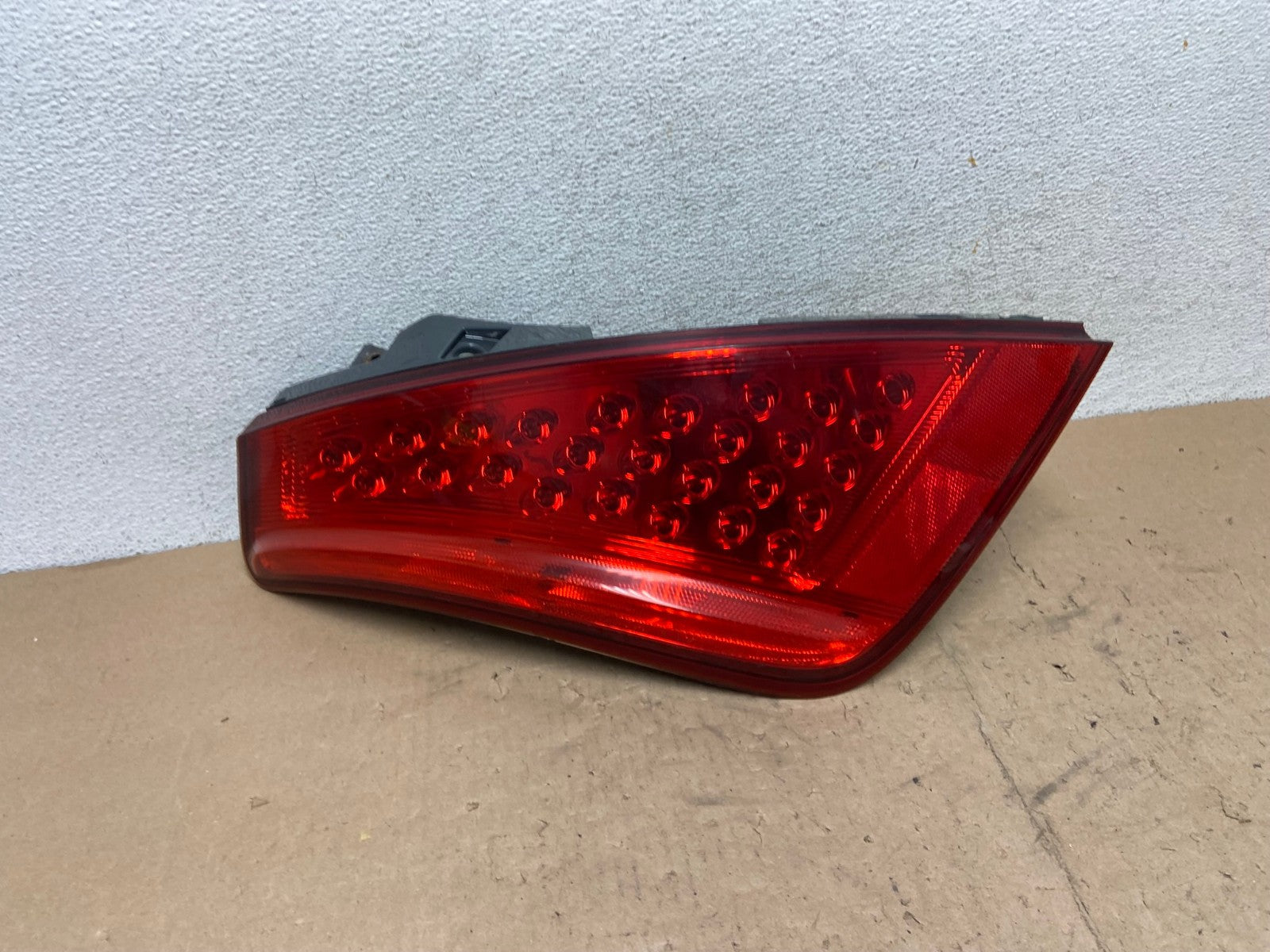 2006 2007 Nissan Murano Left Driver LH Side Tail Light AG5562 LK0