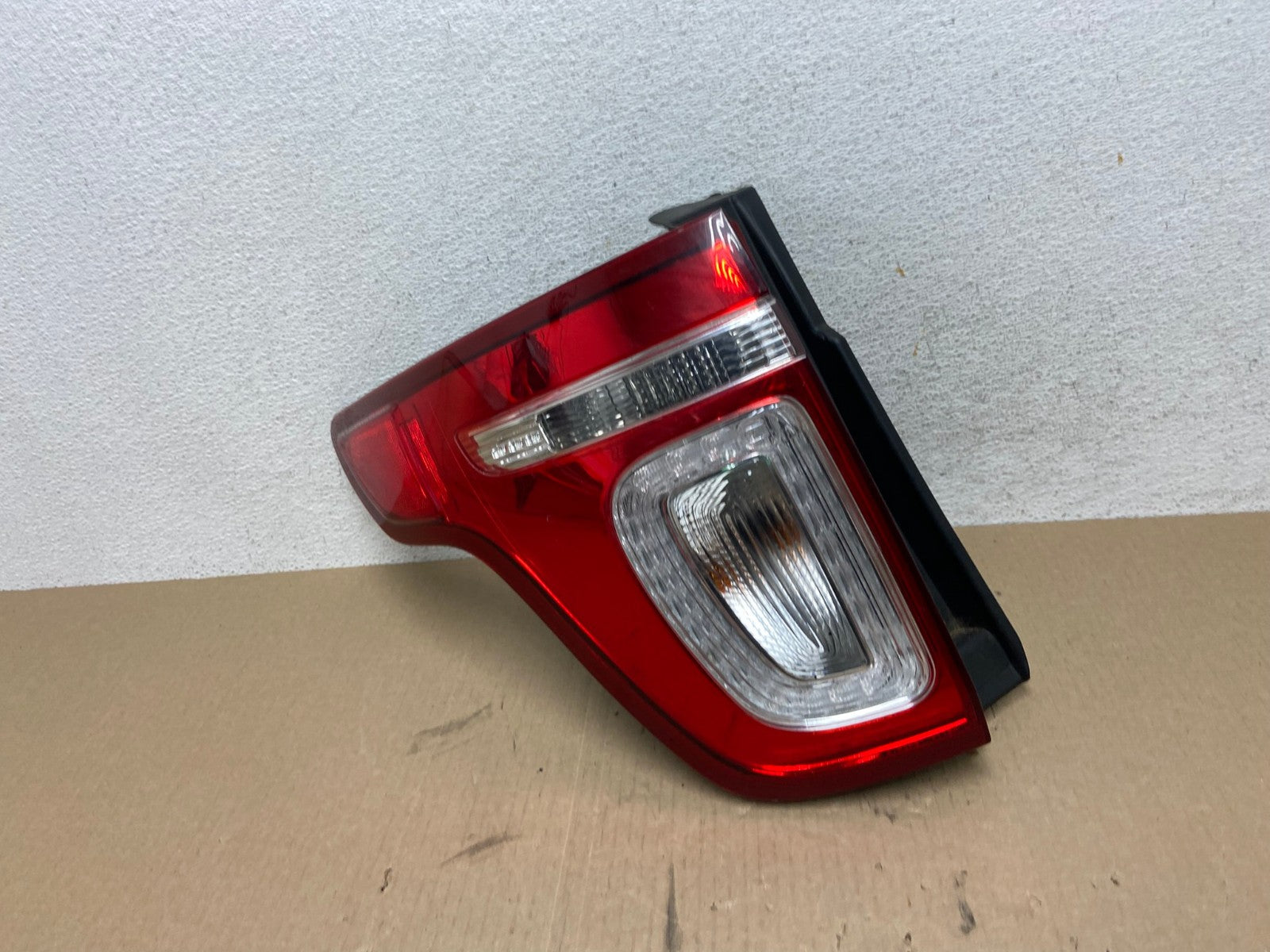 2011 2012 2013 2014 2015 Ford Explorer Left Driver LH Side Tail light AE6985 LK0