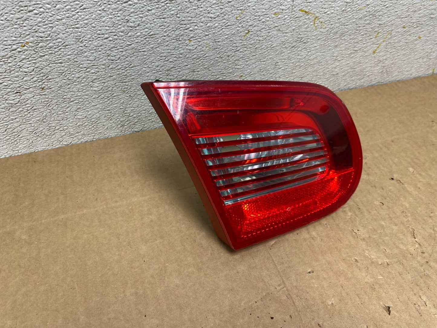 2007 2008 2009 2010 2011 Volkswagen Eos Left Driver Tail Light Inner Oem O73642