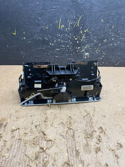 2003 to 2006 Land Rover Range Dashboard Center Middle Air Vent Grill Z9892 DG4