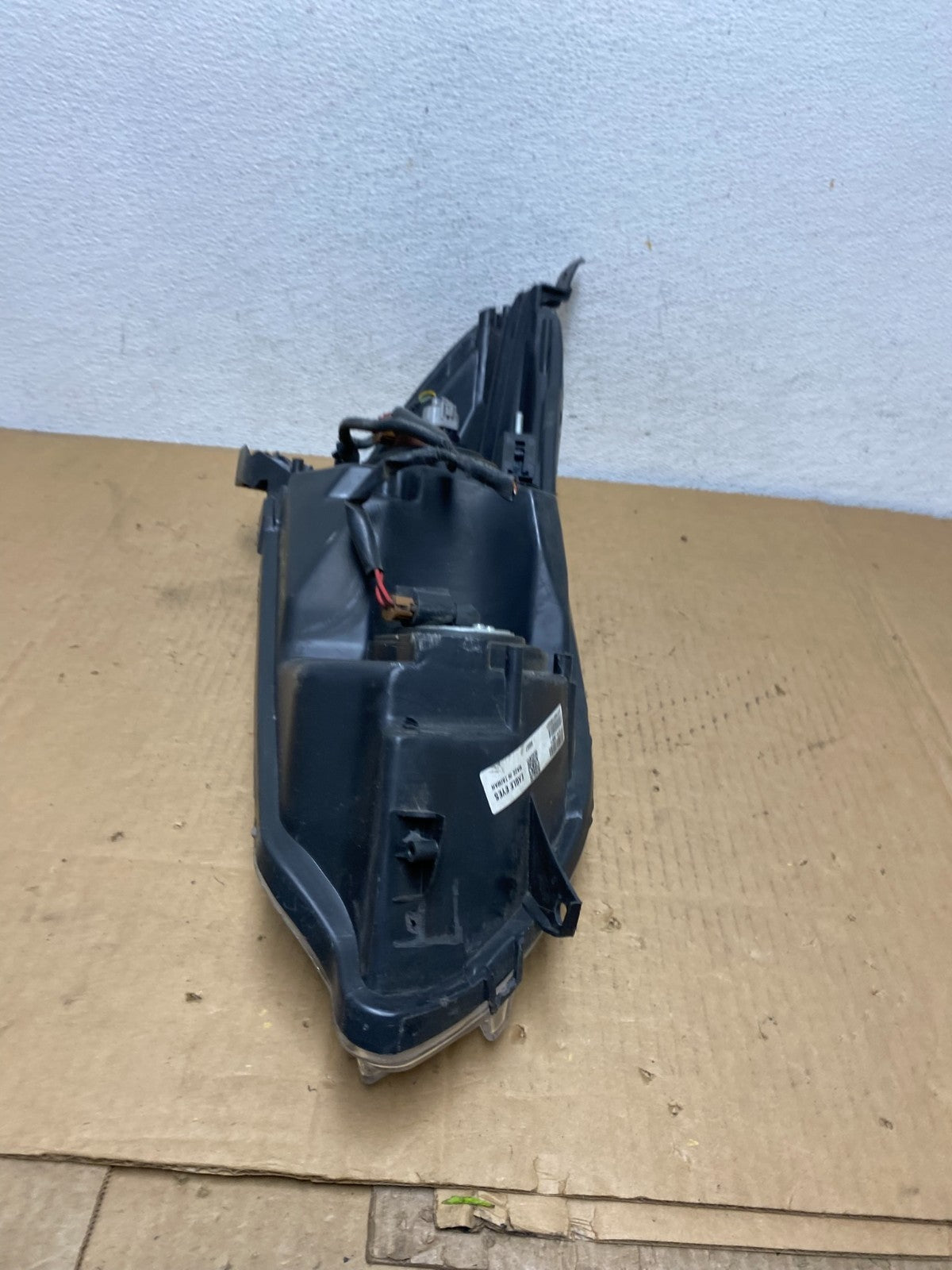 2009 to 2014 Toyota Matrix Left Driver LH Side Halogen Headlight AD0946 DW6