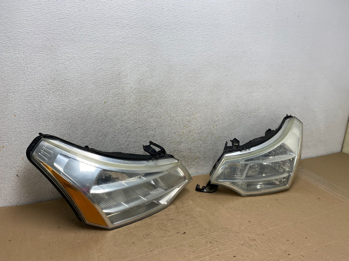 2008 2009 2010 2011 Ford Focus Left+Right Headlights Halogen AH9479 DW2