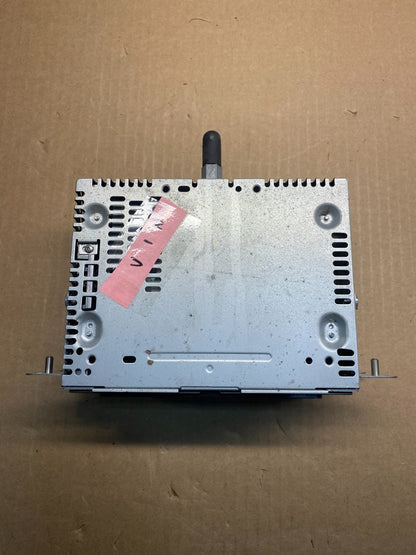 2013 to 2014 Ford Explorer Audio Equipment Radio Receiver AM FM CD AE7885 DG3