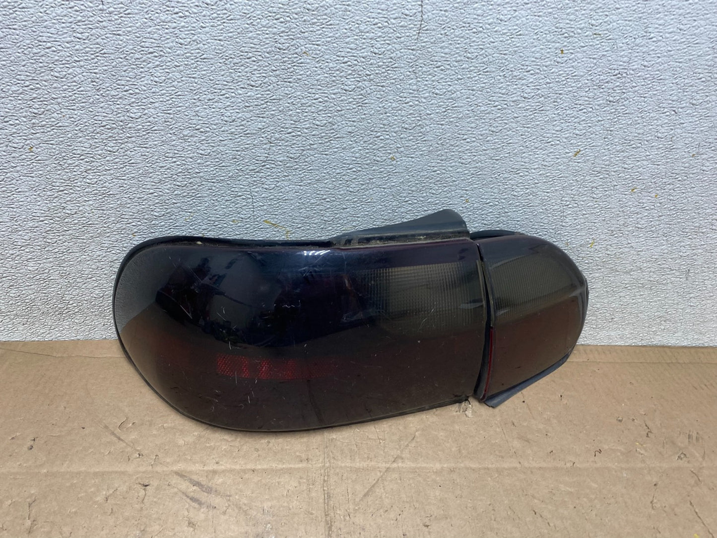 1997 to 2003 Chevrolet Malibu Left Driver LH Side Tail Light OEM R7738 DW0