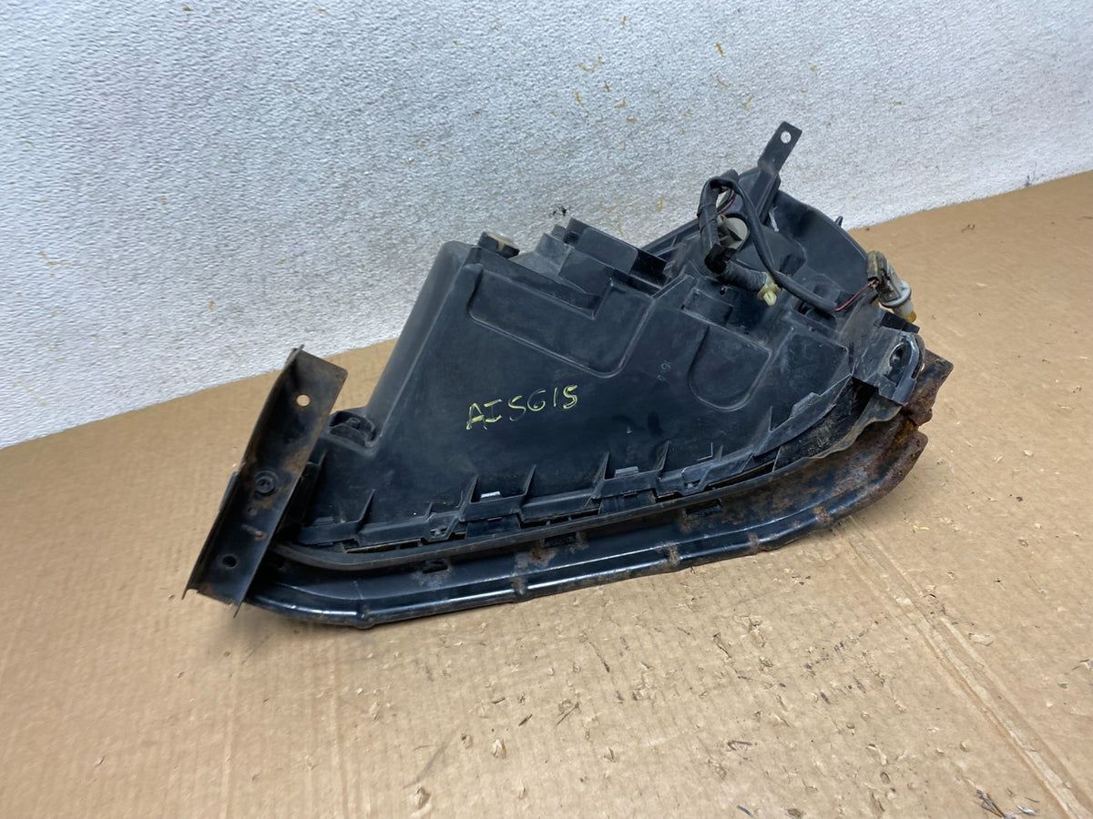 2003 2004 2005 Honda Pilot Right Passenger RH Side Halogen Headlight AI5615 DW8