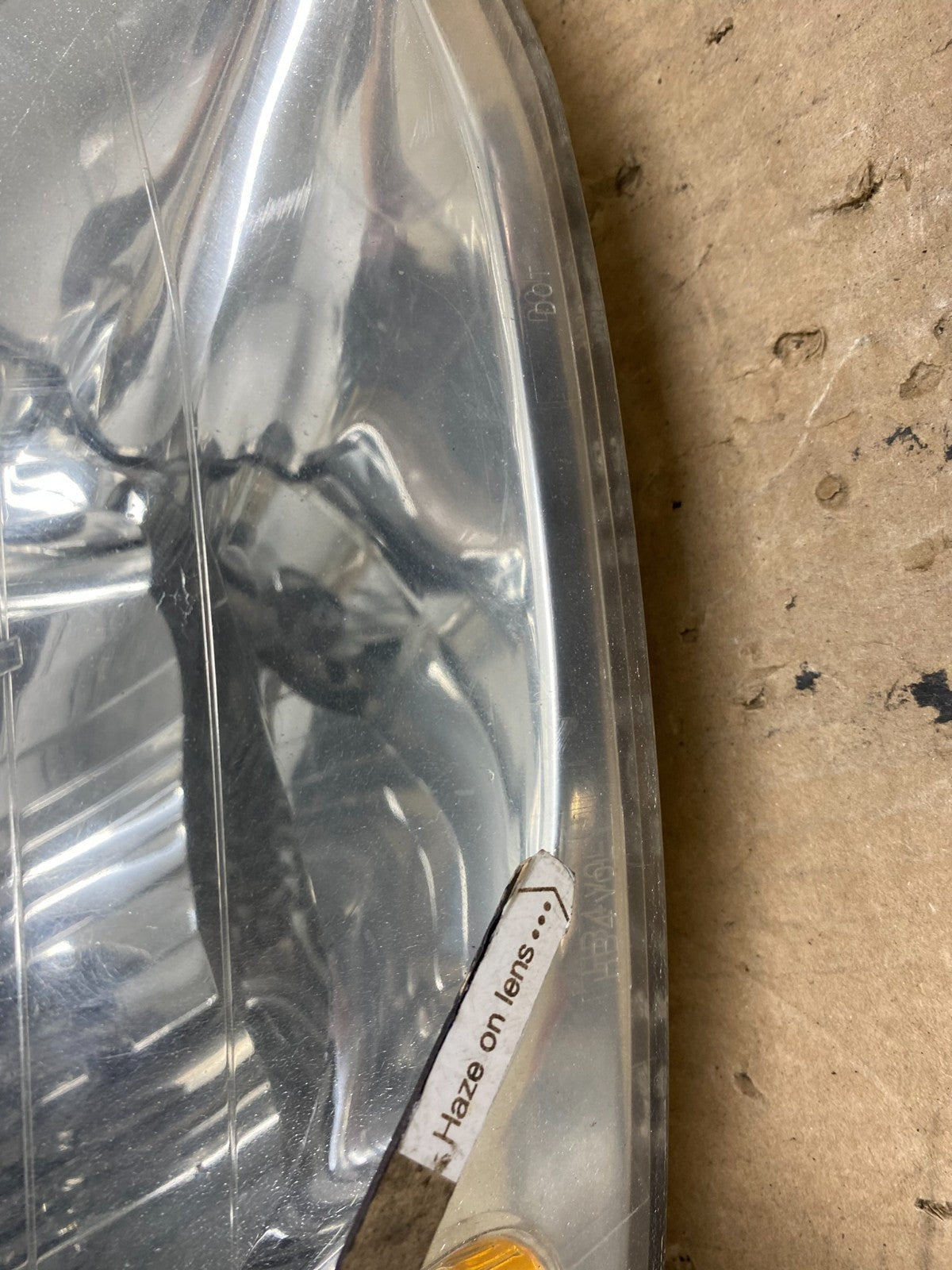 2000 to 2004 Toyota Avalon Halogen Left+Right Headlights AH5946 DW6