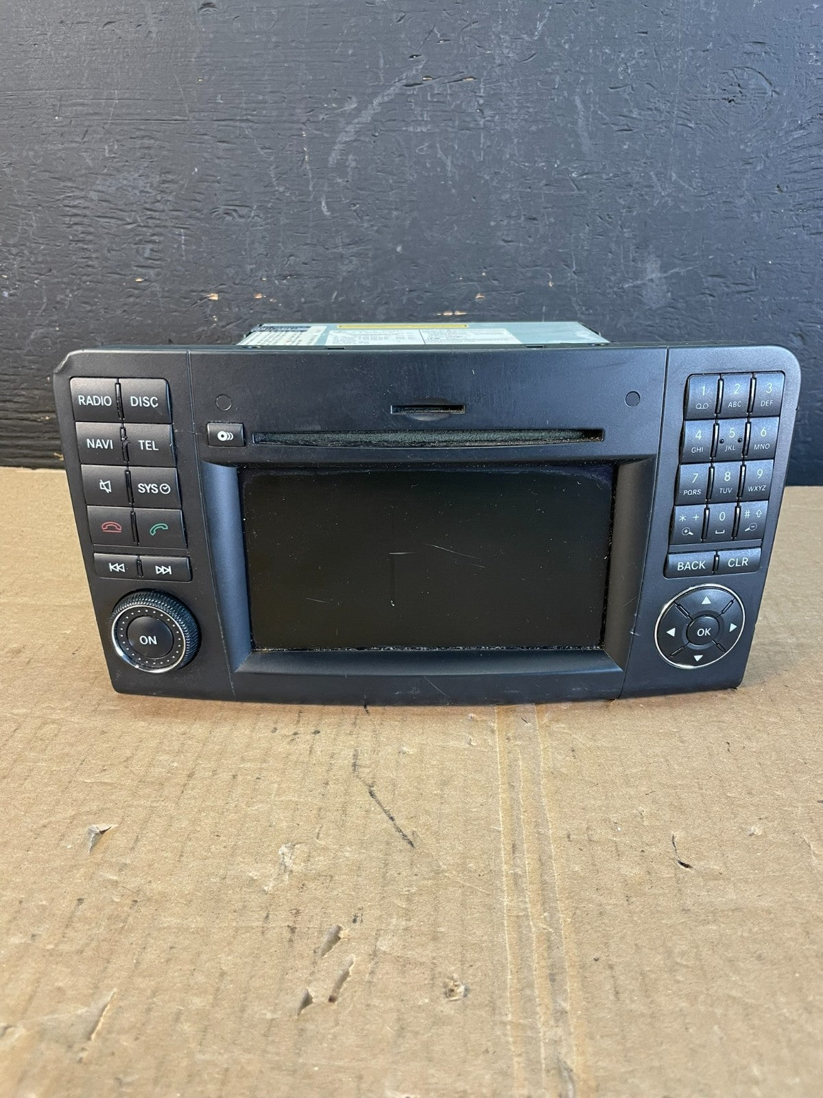 2009-2012 Mercedes X164 GL550 ML500 Radio Navigation Screen Display AC4880 DG0