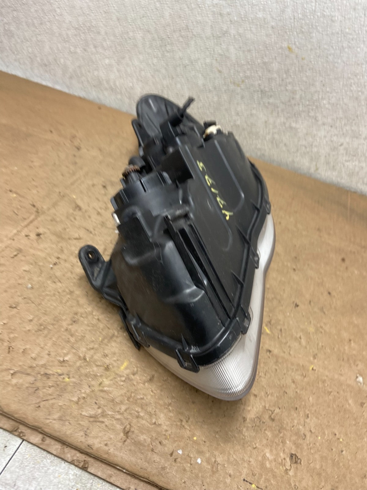 2007 2008 2009 2010 Hyundai Elantra Right Passenger Side Headlight OEM Y7173 DW8