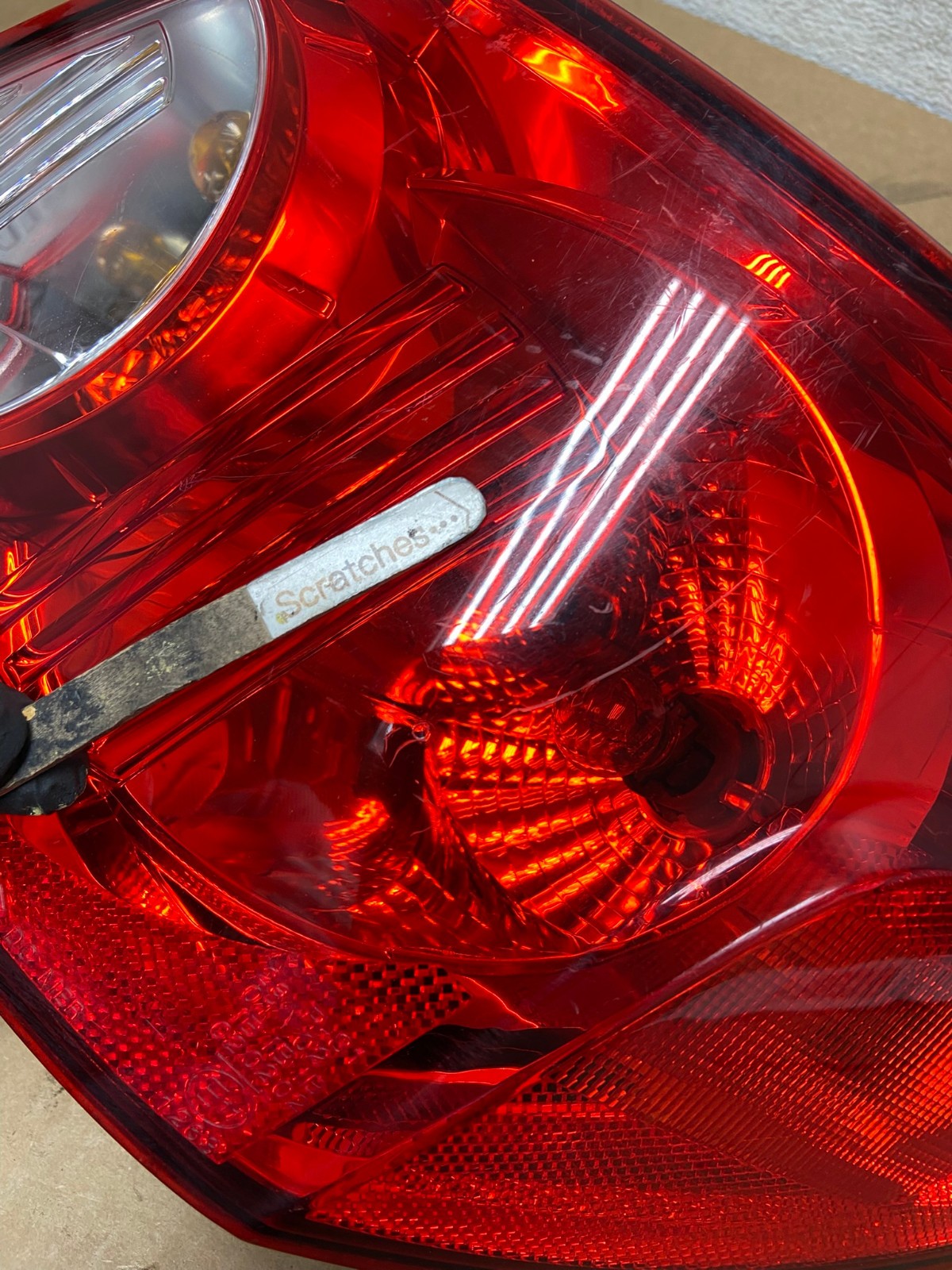 2008 Chrysler Sebring Convertible Right Passenger Side Tail Light AI2639 LK3