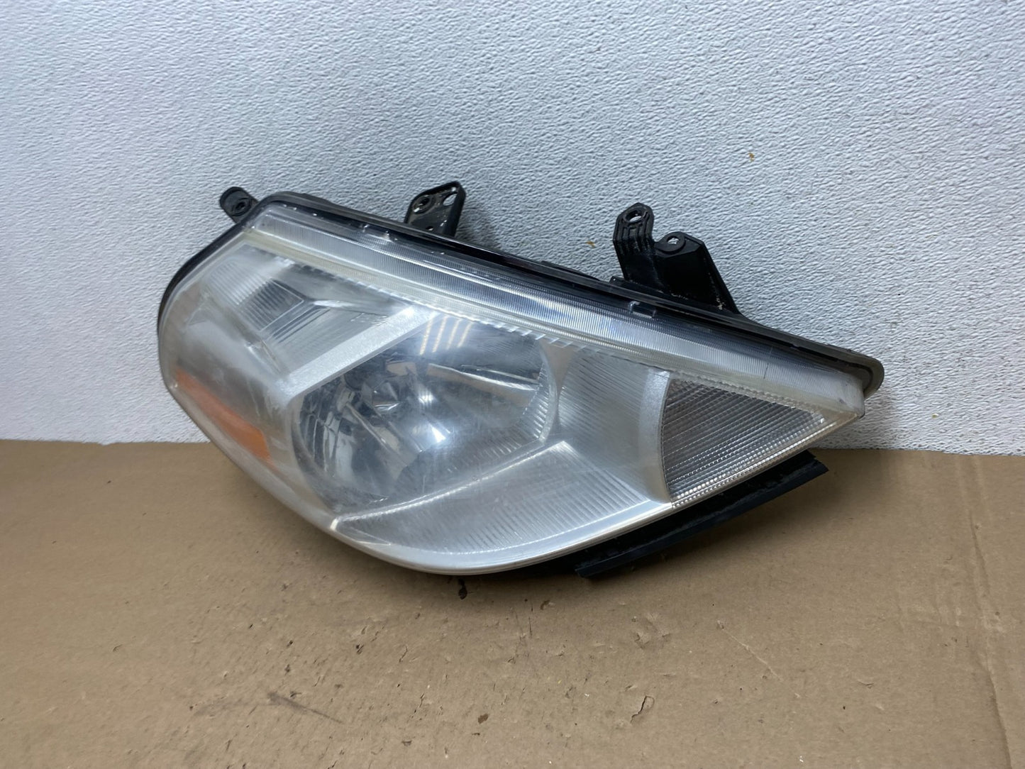 2008 to 2012 Nissan Versa Headlight Right Passenger Rh Side AG4111 DW1