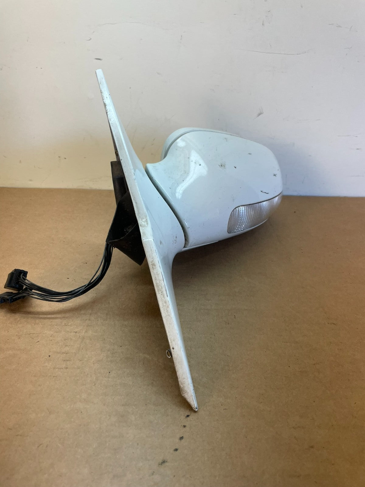 2000 to 2003 Mercedes CLK 320 430 Left Driver LH Side View Mirror AF8616 DG1