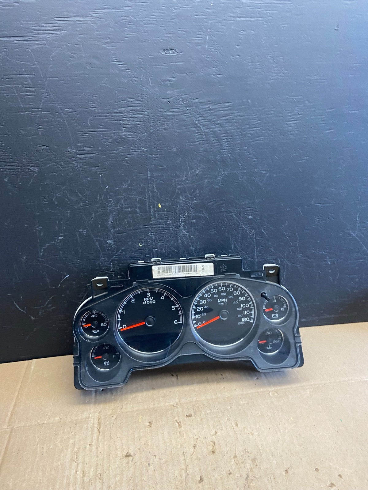 2008 to 2009 GMC Yukon Denali Cluster Gauge Speedometer AB9828 DG0