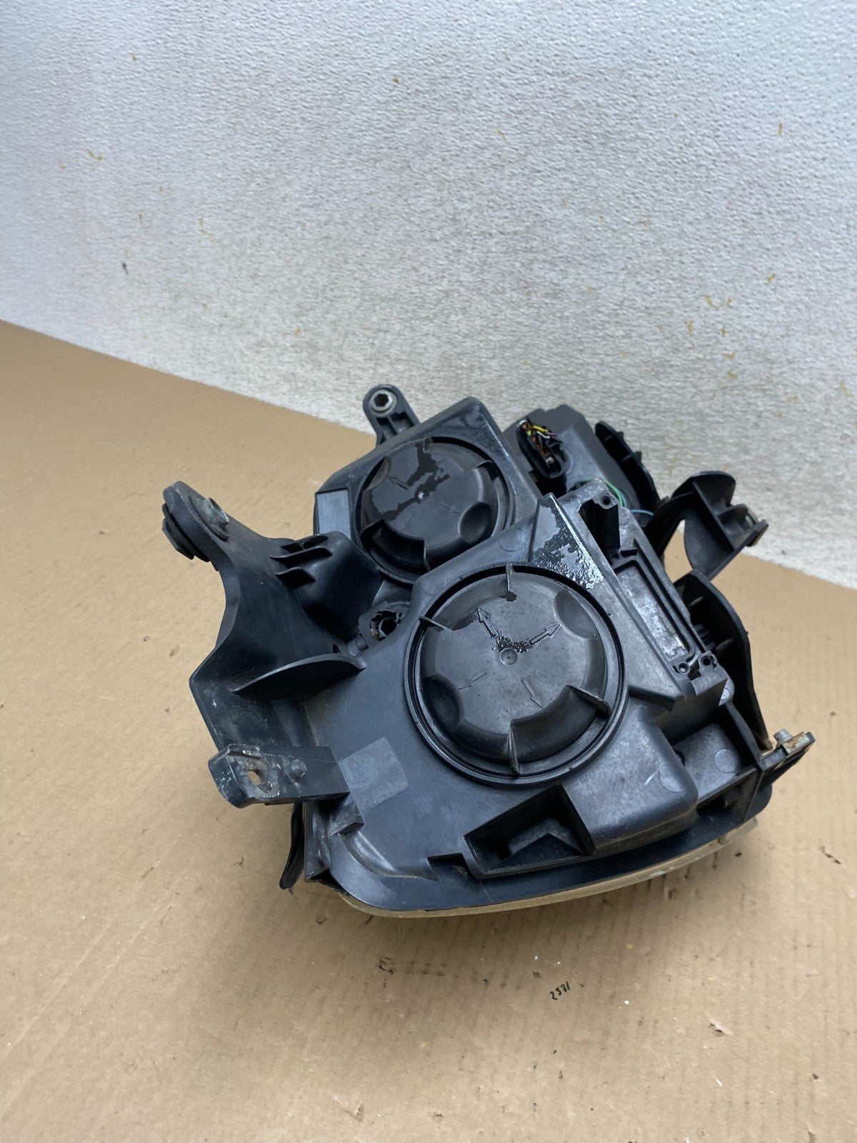 2007 to 2012 Gmc Acadia Halogen Headlight Left Driver LH Side AJ2546 DW9