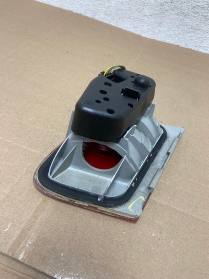 2002 - 2005 BMW 3 E46 Series Left Driver LH Inner Tail Light AE4837 LK8