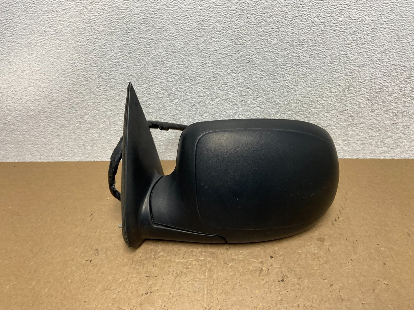 1999 to 2006 GMC Sierra Left Driver LH View Door Mirror Turn Sgn OEM AC1445 DW0