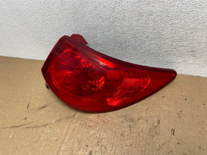 2009 2010 2011 2012 Chevrolet Traverse Right Passenger Tail Light AG1164 LK1